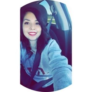 Meet your Posher, Mayra